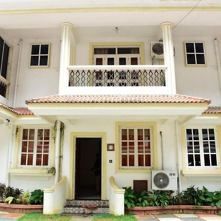 Cliff Heaven 2 Bhk Ac Apartment Orlim Exterior photo